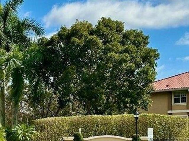 Condo for sale in Pembroke Pines