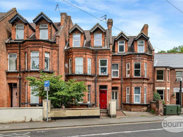 Flat for sale in Guildford Park, Westborough