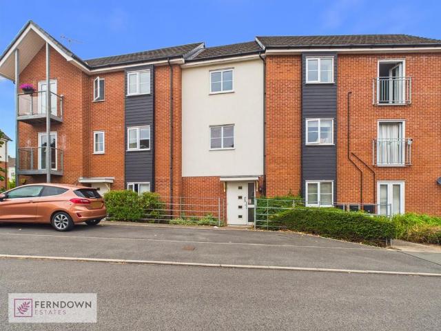 Flat for sale in Coleshill, West Midlands