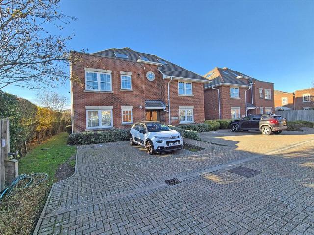 Flat for sale in Old Milton, Ashurst Bridge