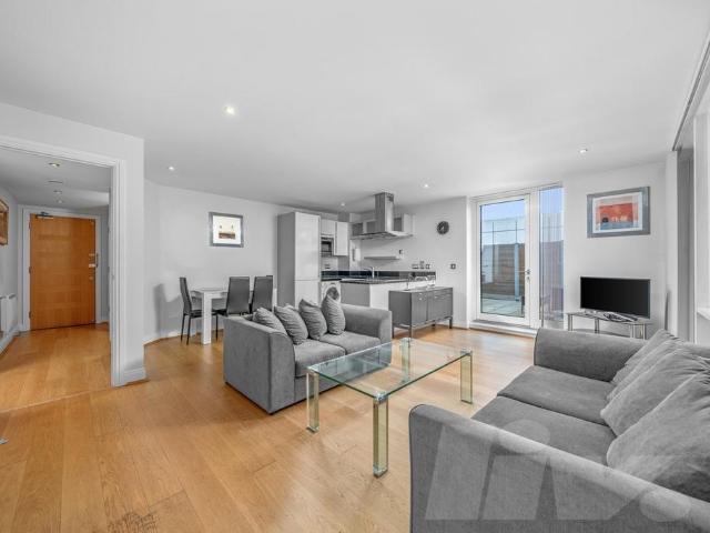 Flat for sale in Belsize Park, Greater London
