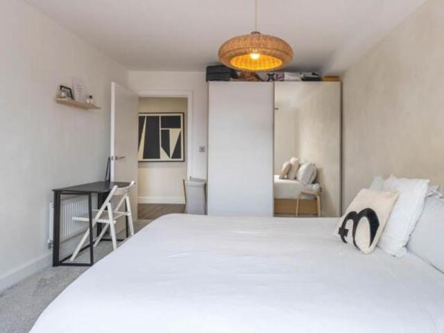 Apartment for sale in Park Central, Birmingham
