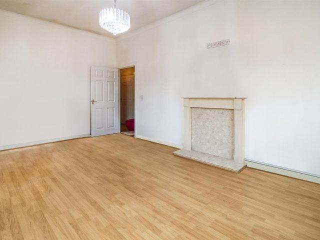 House for rent in Stocking Farm, Old Wharf