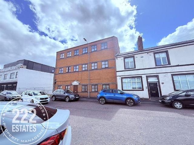 Flat for rent in Wargrave, Earlestown