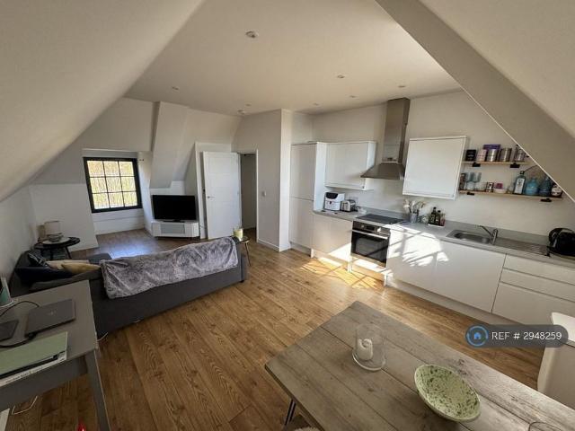 House for rent in Chichester, Littlecote
