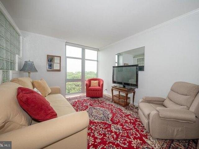 Condo for sale in Philadelphia, Pennsylvania
