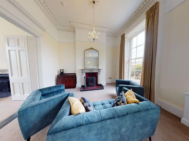 Apartment to rent in Bluebell, North Tipperary