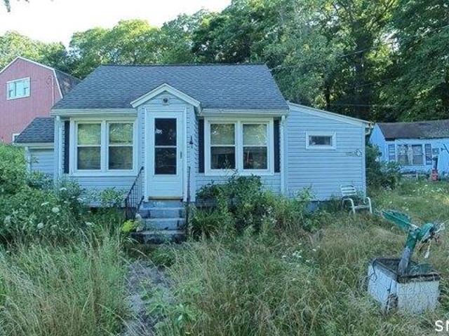 House for sale in Plymouth, Connecticut