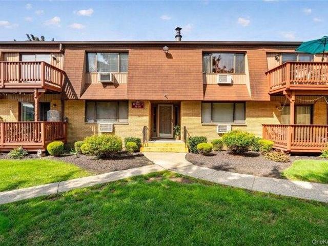 Condo for sale in Rockland, New York