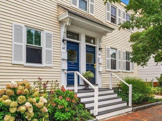 Condo for sale in West End, Portsmouth