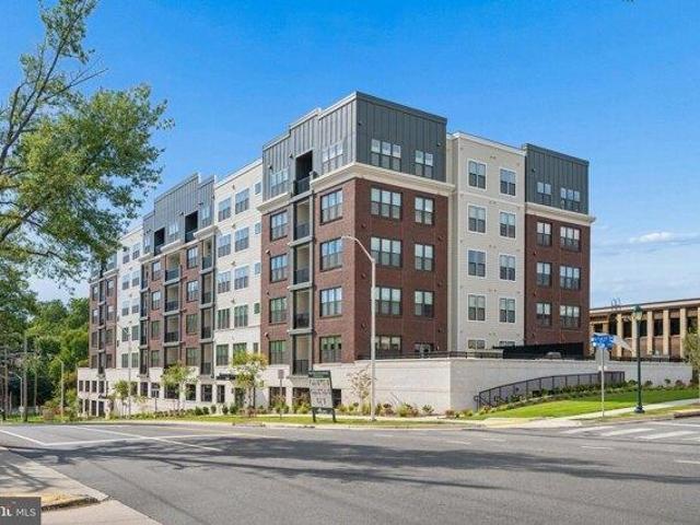 Condo for sale in Potomac, Maryland