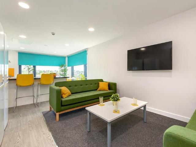 Studio for rent in Watergate, Devon