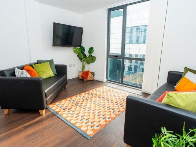 Apartment for rent in Chorlton-on-Medlock, Georgia