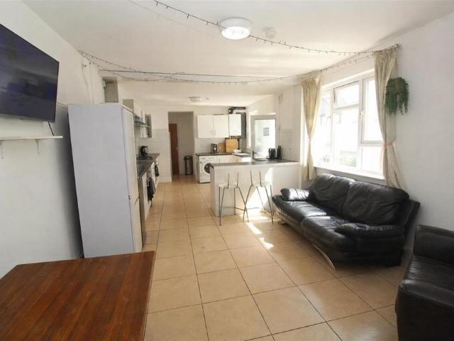 House for rent in Falcon Lodge, Wales