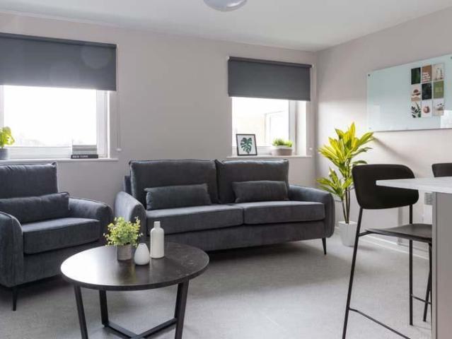 Studio for rent in Whitchurch, Cardiff