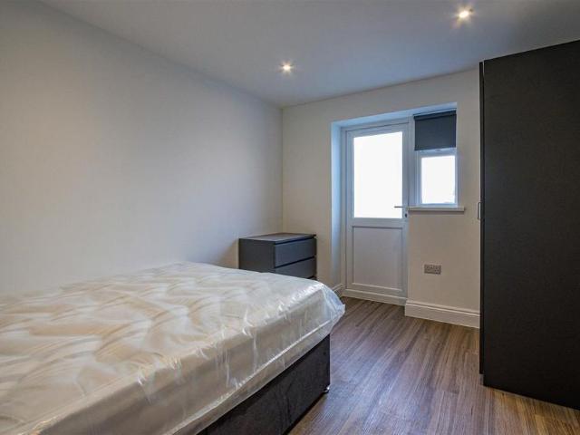 Apartment for rent in Maindy, Cardiff