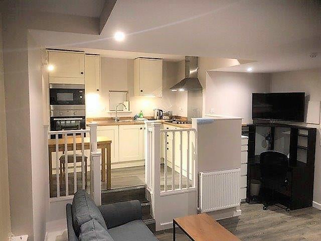 Flat for rent in Greaves, Bare