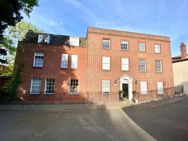 Property for sale in Wallington, Fareham