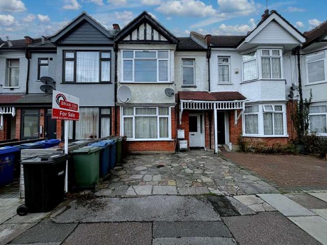 Property for sale in Greenhill, Greater London