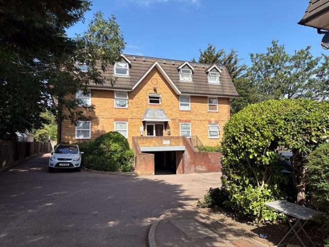 Property for sale in Bowes, Greater London