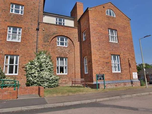 Property for sale in Tewkesbury, Pamington