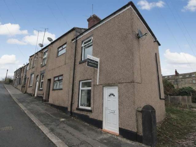 Property for sale in Smallbridge, Burnedge