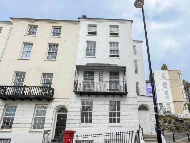 Property for rent in Old Town, Guestling Green