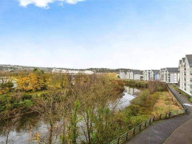 Property for rent in Nangreaves, Wales