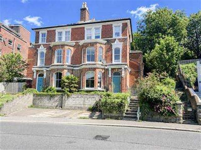 Property for sale in Blacklands, Guestling Green