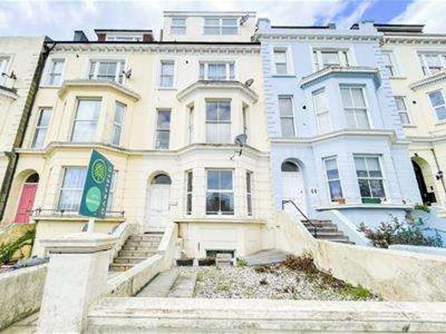 Property for sale in Bohemia, Guestling Green