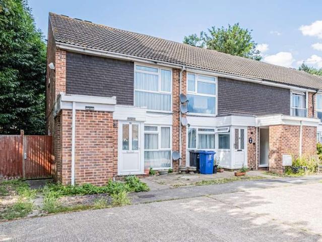 Property for sale in Hatch End, Greater London