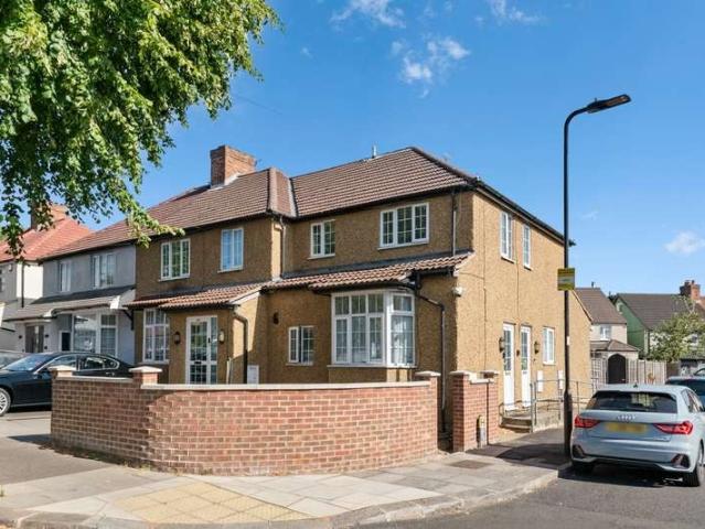 Property for sale in London Borough of Ealing, Greater London