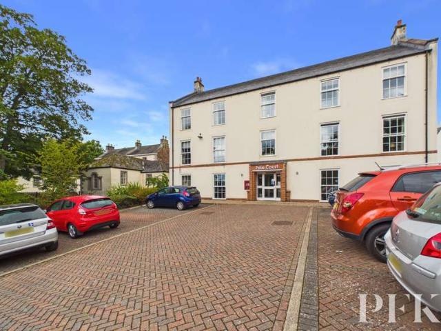 Property for sale in Fell Lane