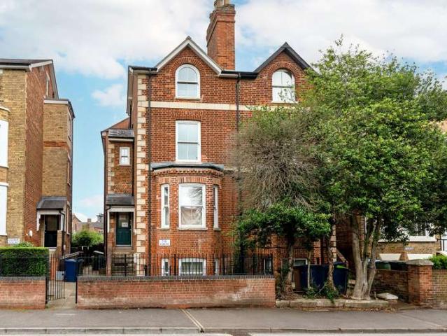 Property for sale in The Slade, Oxfordshire