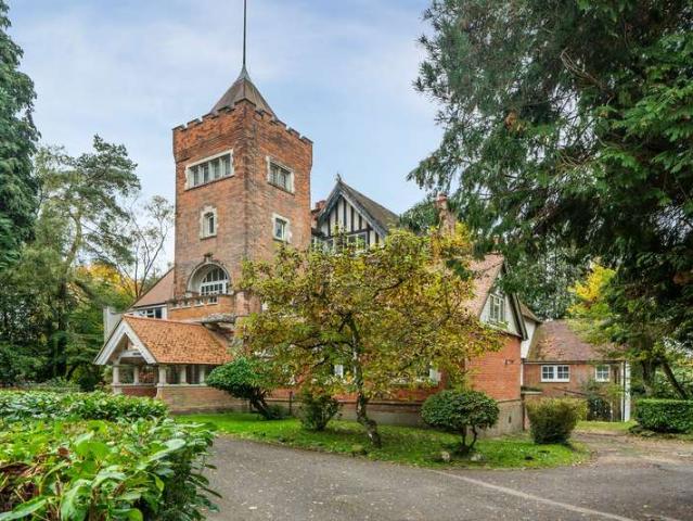 Property for sale in Fole, Surrey