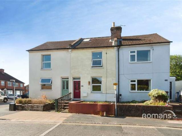 Property for rent in East End, Rushmoor