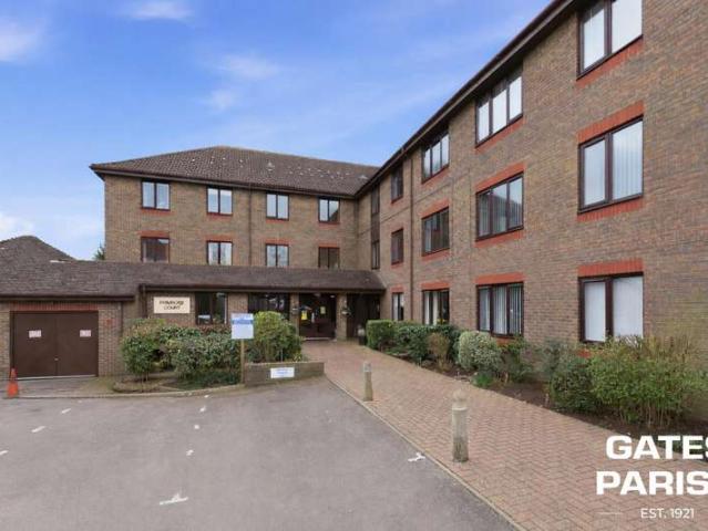 Apartment for sale in Navestock Side, Essex