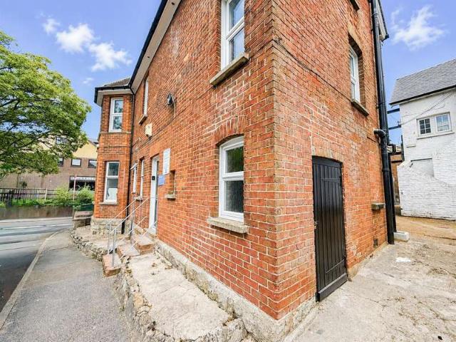 Property for rent in Jarvis Brook, Cross In Hand