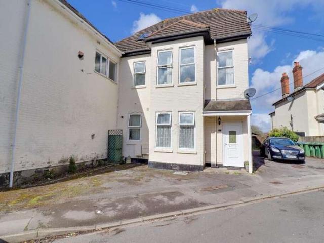 Property for rent in Woolston, City Of Southampton