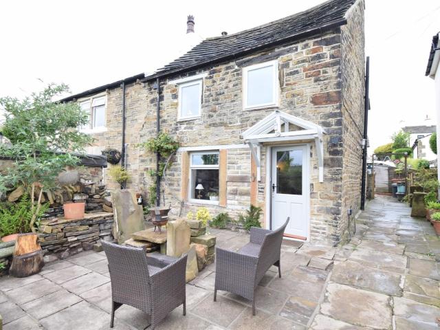 Apartment for rent in Overthorpe, Briestfield