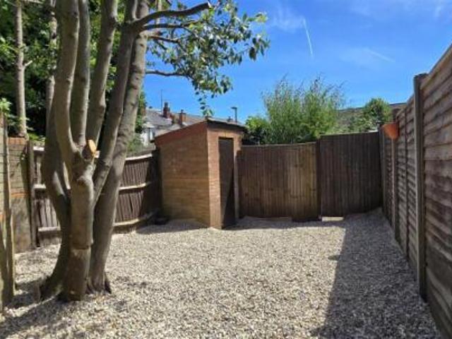 Maisonette for rent in Reading