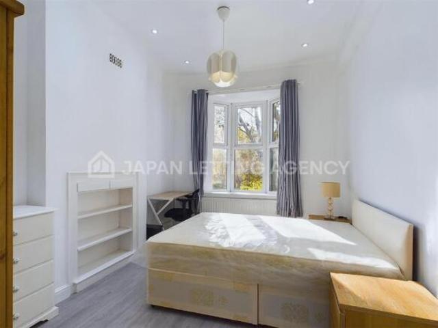 Property for rent in Ealing, Greater London