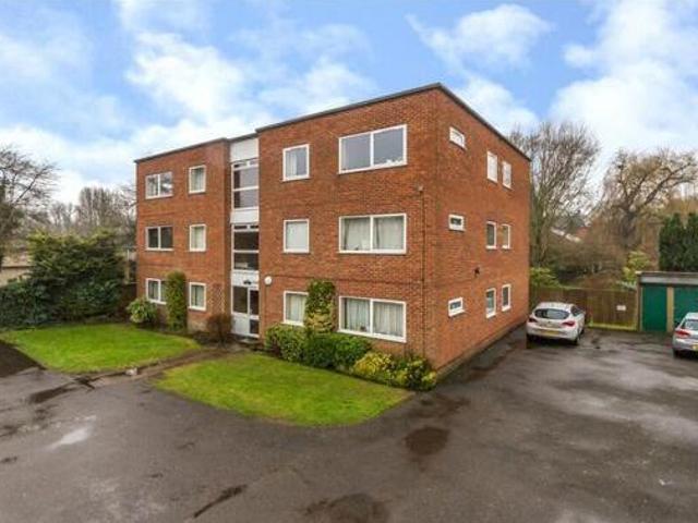 House for rent in Five Acres, Hertfordshire