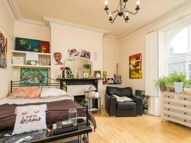House for rent in Stonehouse, School House
