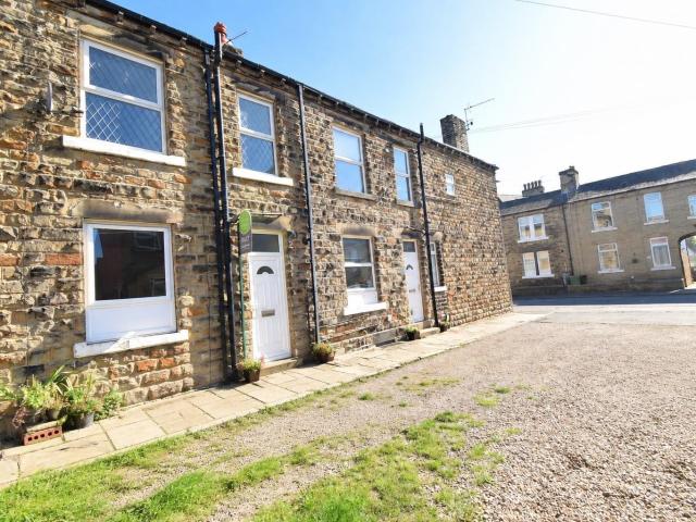 Apartment for rent in Paleside, Wakefield