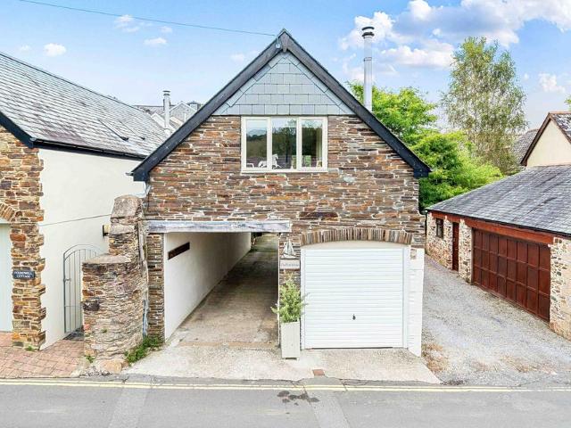 House for sale in Strode, Devon