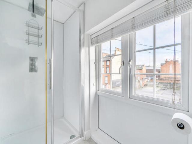 Maisonette for sale in Reading