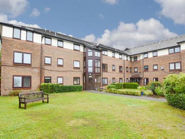 House for sale in North Watford, Hertfordshire