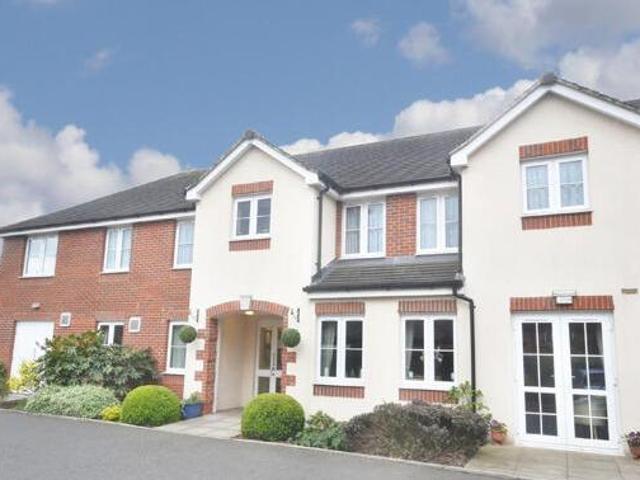 House for sale in North Watford, Hertfordshire