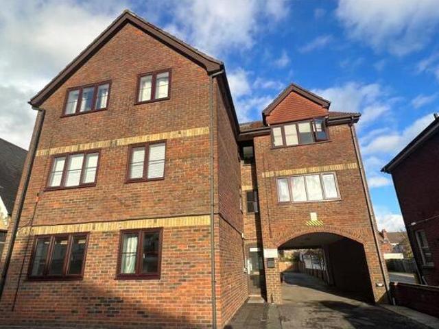 House for sale in Chilworth Old Village, Test Valley